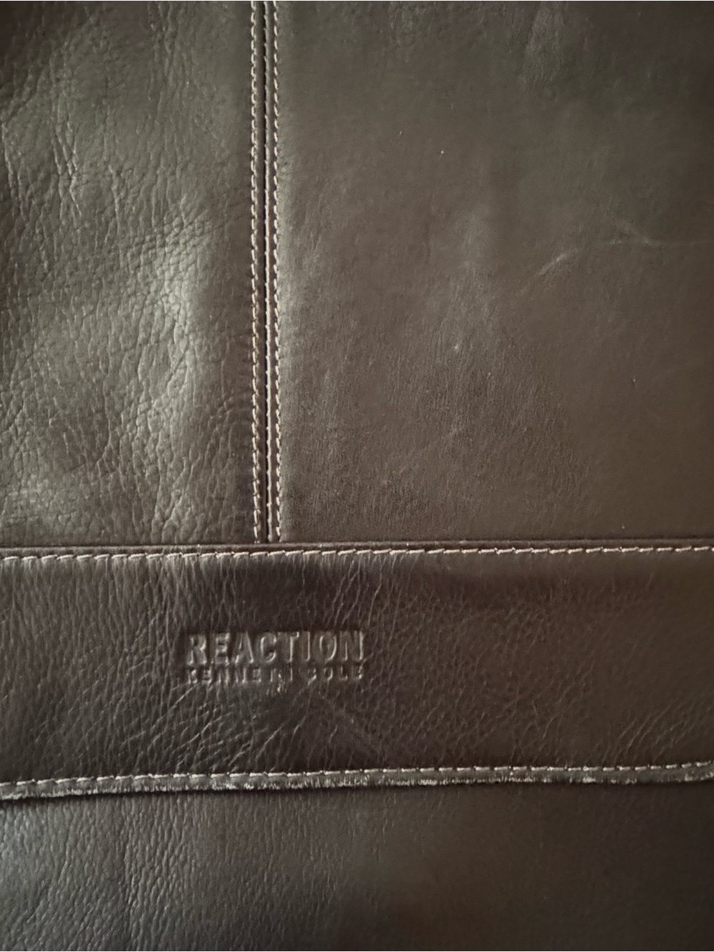 Kenneth Cole Reaction Black Leather Messenger Bag - Picture 3 of 10